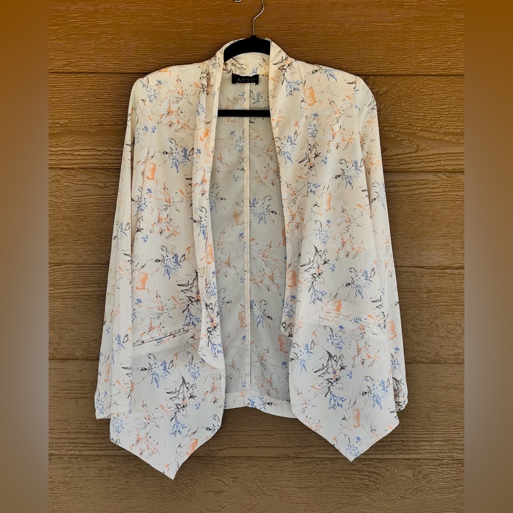 ASTR Cream Lightweight Blazer/Cardigan with Blue/Peach Floral Print Sz M